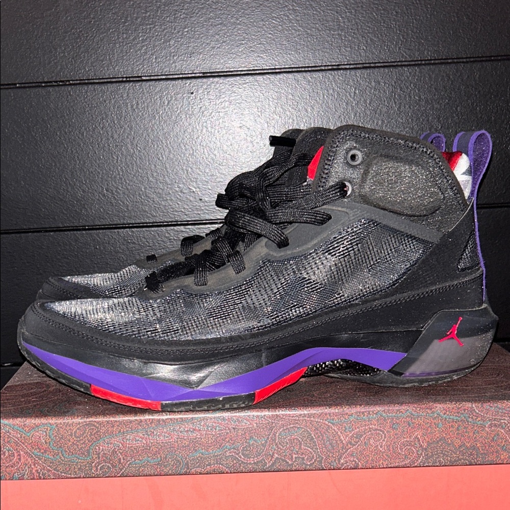 Jordan Air Jordan 37 ‘Raptors’